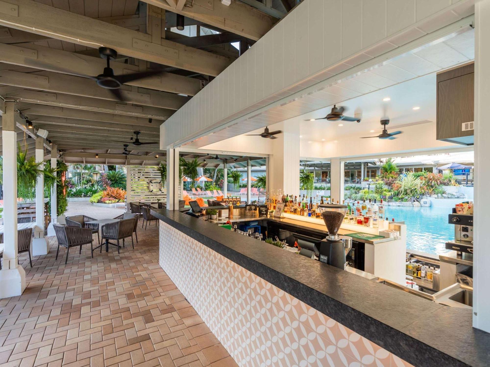 Novotel Cairns Oasis Resort Eksteriør billede