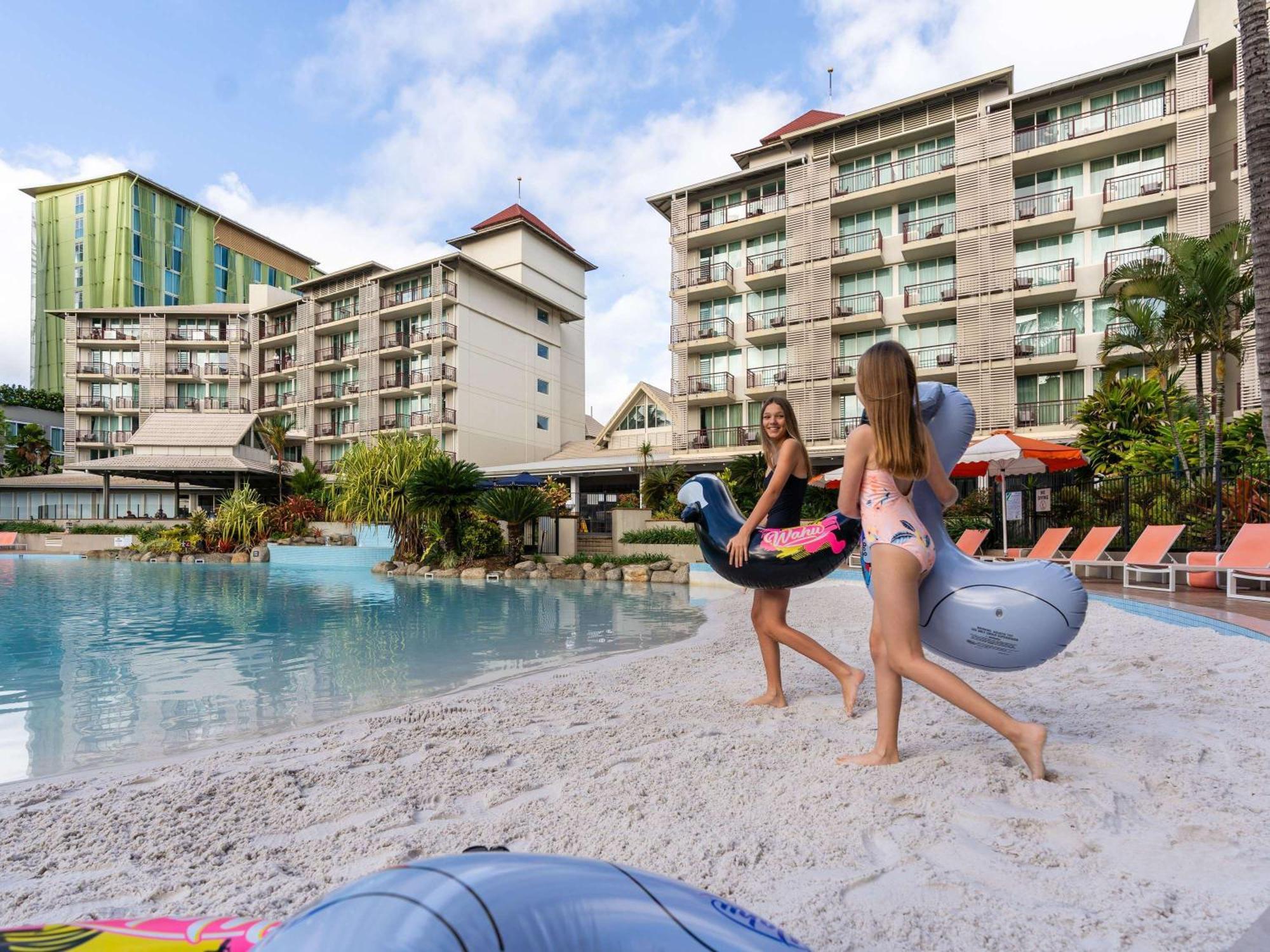 Novotel Cairns Oasis Resort Eksteriør billede